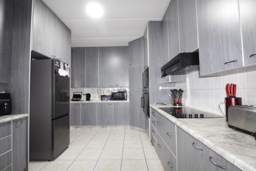 4 Bedroom Property for Sale in Aston Bay Eastern Cape